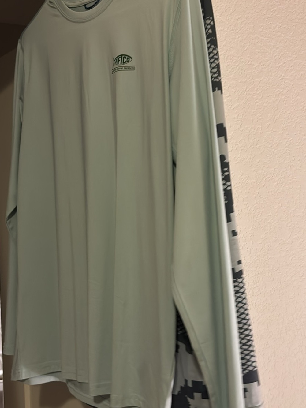 AFTCO Long-Sleeve Tee bundle